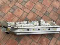 Embaladeira esquerda металл SUBARU LEGACY OEM 51415AE031 BH5 2002 SILVER 01G