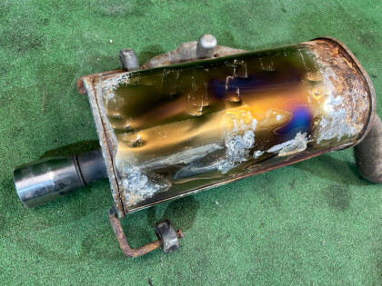 Panela de escape SUBARU LEGACY OEM 44300AE240 BEE 2002 EZ30 AT