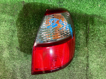 Piloto trasero derecho 84201AE001 SUBARU LEGACY