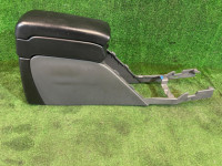 Porta-luvas e apoio de braço высокий SUBARU LANCASTER OEM 92111AE010AC BHE BH9 2003 GREEN / GREY 1U6