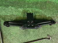 ジャッキ высокий SUBARU LANCASTER OEM 97030AC061 BH9 2003
