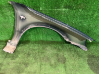 Guarda-lamas dianteiro esquerdo цвет 1U6 SUBARU LANCASTER OEM 57120AE031 BH9 2003 GREEN / GREY 1U6