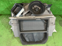 แผงบุห้องเก็บของท้าย 94047AE020AC 94047AE030AC 95066AE020OC SUBARU LANCASTER