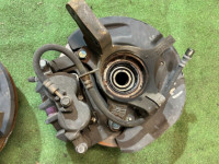 Front hubs SUBARU LANCASTER OEM 28052AA000 28313AE020 28313AE030 BHE BH9 BH5 BE5 BE9 BEE 2003 EJ254 AT