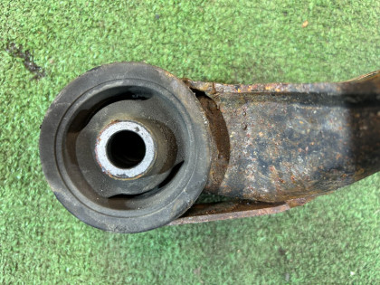 差速器支座 SUBARU LANCASTER OEM 41310AE020 BHE BH9 BH5 BE5 BE9 BEE 2001 EZ30 AT