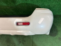Para-choques traseiro цвет 07C SUBARU LANCASTER OEM 57703AE080MQ , 57711AE040 BHE BH9 2001 WHITE PEARL 07C / 081