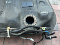 油箱 SUBARU LANCASTER OEM 42012AE010 BH9 2001 EZ30 AT