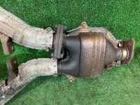 Catalisador коллектор выпускной SUBARU LANCASTER OEM 44101AE050, 44101AE040 BHE BEE 2001 EZ30 AT