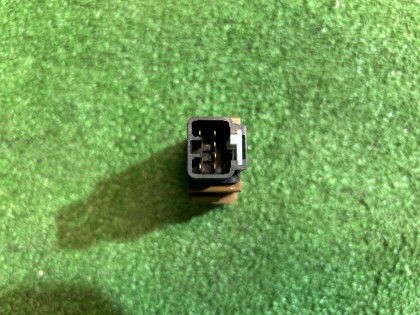 Interruptor VDC SUBARU LANCASTER OEM 83001AE100 BHE BH9 BH5 2001 EZ30 AT