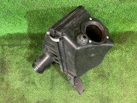 Air filter housing под СВАП SUBARU LANCASTER OEM 46052AE000 46051AE000 BHE BEE 2001 EZ30 AT