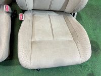 座椅总成 SUBARU LANCASTER OEM 64010AE700GE, 64010AE710GE, 64221AE130GE, 64231AE360GE BHE BH9 BH5 2001 WHITE PEARL 07C / 081