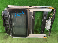ซันรูฟด้านหลัง 65410AE030GF SUBARU LANCASTER