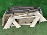 トランクトリム SUBARU LANCASTER OEM 95066AE020GG, 95066AE030GG, 95073AE000GG, 95067AE050GG BHE BH9 2001 WHITE PEARL 07C / 081