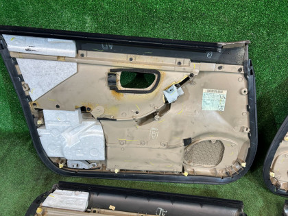 Painéis de porta SUBARU LANCASTER OEM 94210AE600AD, 94210AE610AD, 94220AE420AD, 94220AE430AD BHE BH9 BH5 2001 WHITE PEARL 07C / 081
