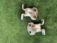 Dobradiças da porta dianteira direita SUBARU LANCASTER OEM 61220AC000 61220AC010 BHE 2001 WHITE PEARL 07C / 081