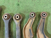 Brazos de suspensión traseros SUBARU LANCASTER OEM 20250AE030, 20250AE050, 20250AE010, 20250AE000 BHE BH9 2001 EZ30 AT