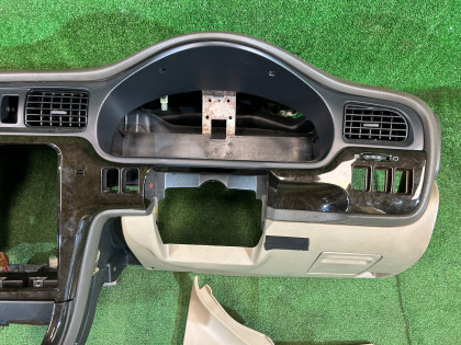 Dashboard в сборе SUBARU LANCASTER OEM 66045AE000DG 66180AE000 BHE BH9 2001 WHITE PEARL 07C / 081