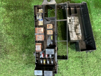 Fuse box SUBARU LANCASTER OEM 82231AE060 BHE 2001 EZ30 AT