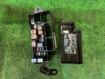 Caja de fusibles 82231AE050 SUBARU LEGACY