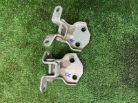 Петли двери передней правой SUBARU LEGACY OEM 61220AC000 61220AC010 BH5 2002 SILVER 01G