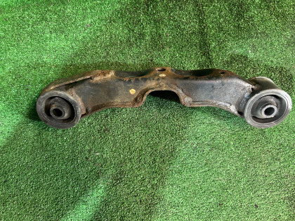 ยางแท่นเฟืองท้าย SUBARU LANCASTER OEM 41310AE020 BHE BH9 BH5 BE5 BE9 BEE 2001 EZ30 AT
