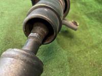 Veio de transmissão SUBARU LANCASTER OEM 27111AE120 BHE 2001 EZ30 AT