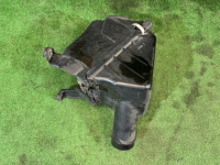 Корпус воздушного фильтра под СВАП SUBARU LANCASTER OEM 46052AE000 46051AE000 BHE BEE 2001 EZ30 AT