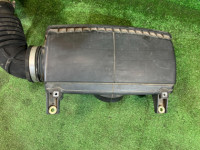 Корпус воздушного фильтра под СВАП SUBARU LANCASTER OEM 46052AE000 46051AE000 BHE BEE 2001 EZ30 AT