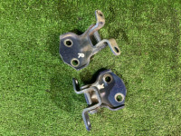 右フロントドアヒンジ SUBARU LANCASTER OEM 61220AC000 61220AC010 BHE 2001 BLUE / GREY 1U3