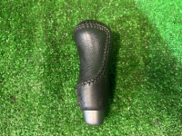 หัวเกียร์ КОЖА 35126FE010 SUBARU LANCASTER