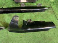 Fixações da alcatifa SUBARU LANCASTER OEM 94060AE040 94060AE050 94061AE020 94061AE030 BHE 2001 BLUE / GREY 1U3