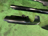 Fixações da alcatifa SUBARU LANCASTER OEM 94060AE040 94060AE050 94061AE020 94061AE030 BHE 2001 BLUE / GREY 1U3