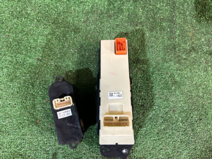 车窗控制模块 SUBARU LEGACY OEM 83071AG090 83071AG040 BP5 2007 EJ20X AT