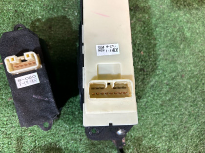 车窗控制模块 SUBARU LEGACY OEM 83071AG090 83071AG040 BP5 2007 EJ20X AT