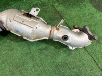 ท่อร่วมไอเสีย гусь SUBARU LEGACY OEM 44612AA320 BP5 2007 EJ20X AT