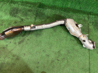 ท่อร่วมไอเสีย гусь SUBARU LEGACY OEM 44612AA320 BP5 2007 EJ20X AT