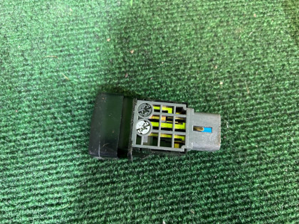 Кнопка птф SUBARU LEGACY OEM 83001AE000 BE9 BH9 BH5 BE5 BHE BEE 2001 EJ254