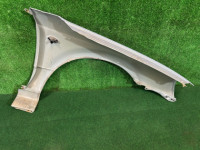 Guarda-lamas dianteiro esquerdo SUBARU LEGACY OEM 57120AE011 BHE BH9 BH5 BE5 BE9 BEE 2001 SILVER 01G