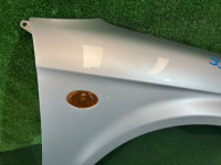Guarda-lamas dianteiro direito SUBARU LEGACY OEM 57120AE001 BHE BH9 BH5 BE5 BE9 BEE 2001 SILVER 01G