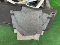 Tapizado del maletero SUBARU LEGACY OEM 94514AE022, 94511AE030, 94511AE040, 94511AE050 BE5 BE9 BEE 2001 SILVER 01G
