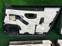 Обшивка дверей синие SUBARU LEGACY OEM 94211AE120ML, 94211AE130ML, 94220AE700ML 94220AE710ML BHE BH9 BH5 BE5 BE9 BEE 2001 SILVER 01G