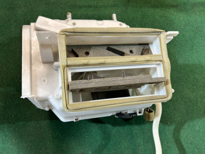 ヒーターユニット SUBARU LEGACY OEM 72110AE000 BE9 BH9 BH5 BE5 BHE BEE 2001 EJ254