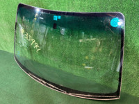 Стекло лобовое SUBARU LEGACY OEM 65009AE001NA BE9 2001