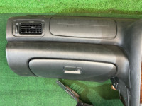 仪表台 черная SUBARU LEGACY OEM 66045AE000ML BHE BH9 BH5 BE5 BE9 BEE 2001 SILVER 01G