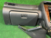 仪表台 черная SUBARU LEGACY OEM 66045AE000ML BHE BH9 BH5 BE5 BE9 BEE 2001 SILVER 01G