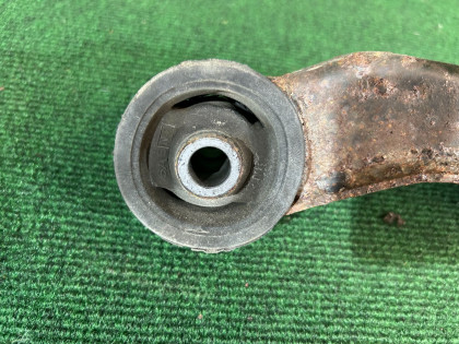 ยางแท่นเฟืองท้าย SUBARU LEGACY OEM 41310AE020 BEE BHE BE5 BE9 BH5 BH9 2002 EZ30 AT