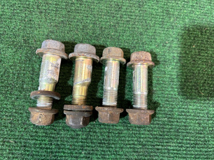 前倾角螺栓 SUBARU LEGACY OEM 20540AA090, 20540AA100 BEE BHE BE5 BE9 BH5 BH9 2002 EZ30 AT