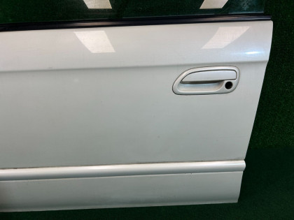 左フロントドア SUBARU LEGACY OEM 60009AE010 BEE BHE BE5 BE9 BH5 BH9 2002 WHITE PEARL 081