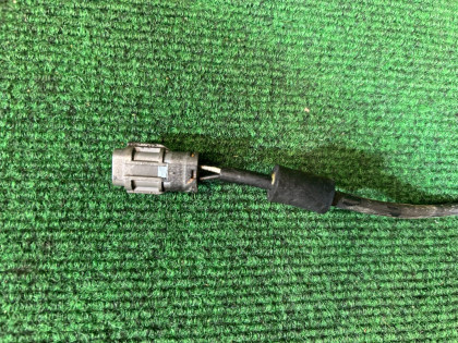 Sensor ABS traseiro direito SUBARU LEGACY OEM 27540AE040 BEE 2002 EZ30 AT