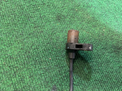 Sensor ABS dianteiro direito SUBARU LEGACY OEM 27540AE000 BEE 2002 EZ30 AT